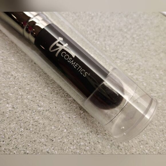 IT Cosmetics Makeup Flat Top Buffing Foundation Brush Cosmetics New - Picture 8 of 11